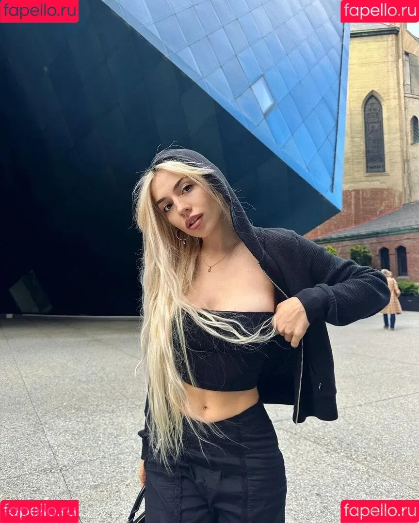 Ava Max / avamax / plharleyquinn Onlyfans Photo Gallery 