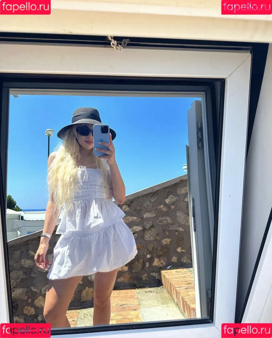 Ava Max / avamax / plharleyquinn Onlyfans Photo Gallery 