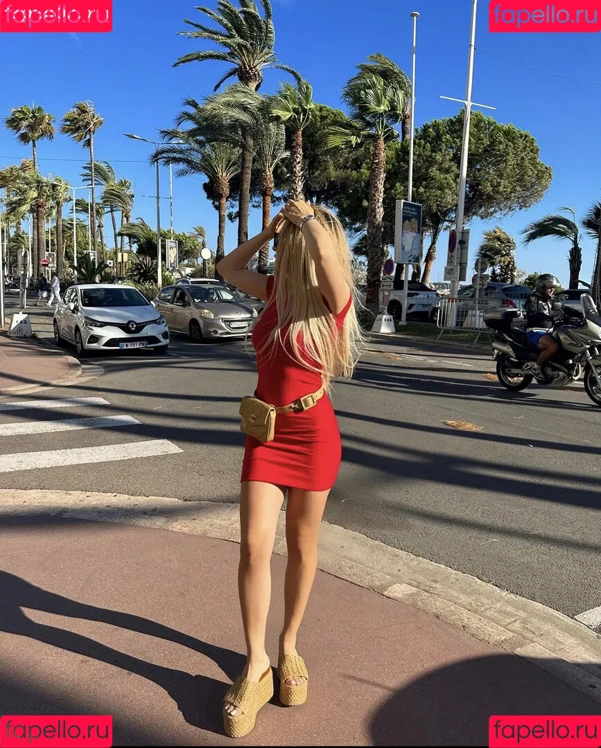 Ava Max / avamax / plharleyquinn Onlyfans Photo Gallery 