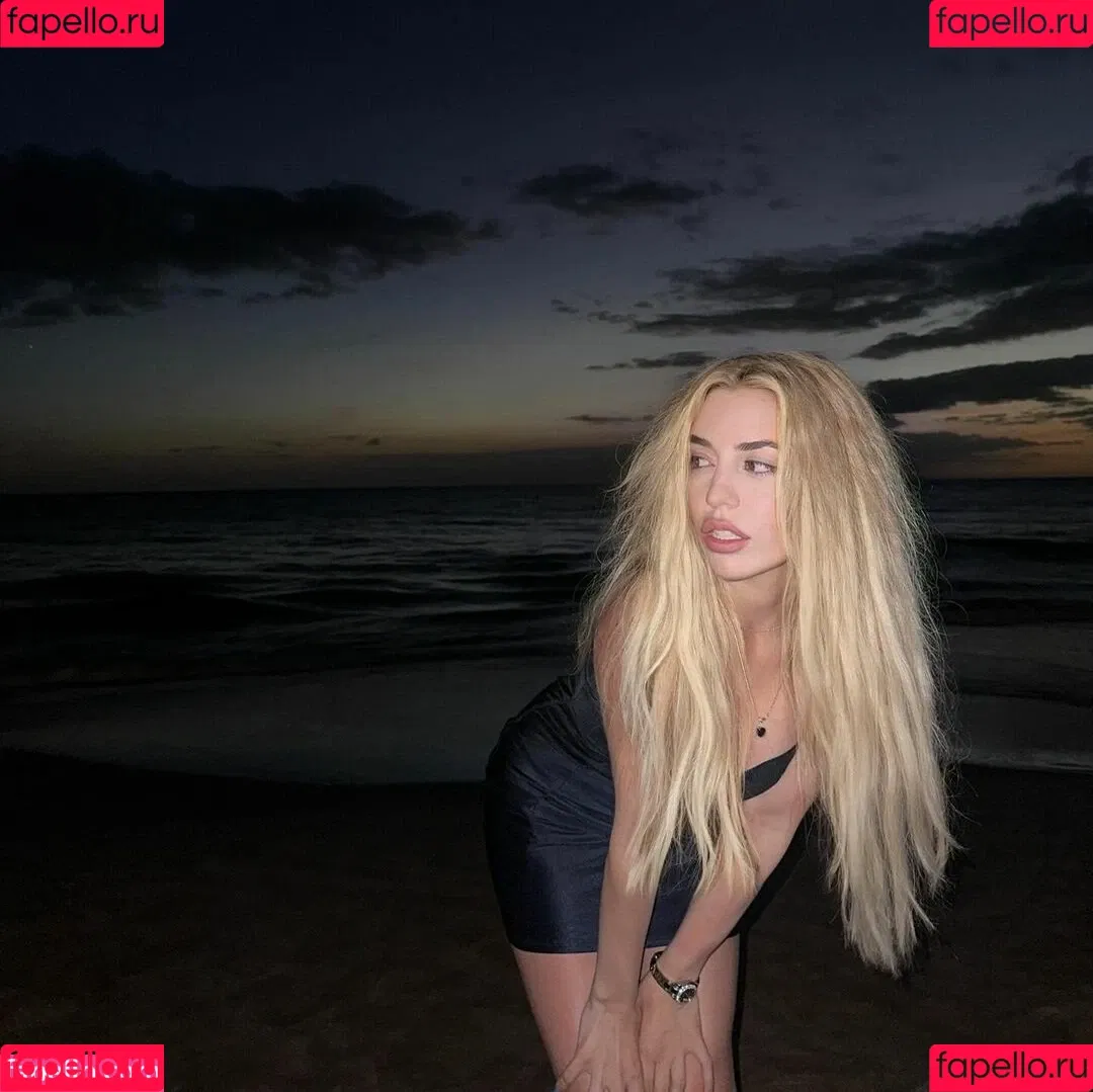 Ava Max / avamax / plharleyquinn Onlyfans Photo Gallery 