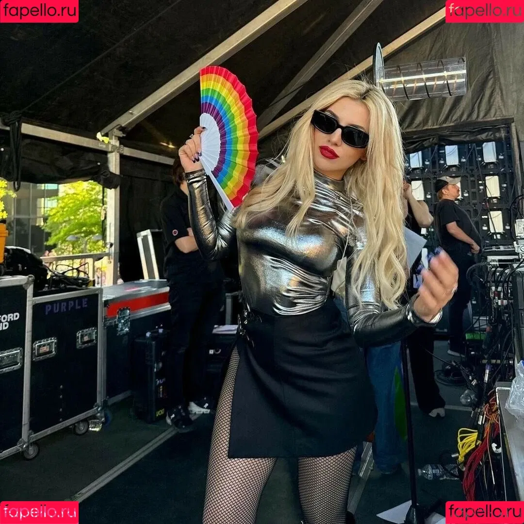 Ava Max / avamax / plharleyquinn Onlyfans Photo Gallery 