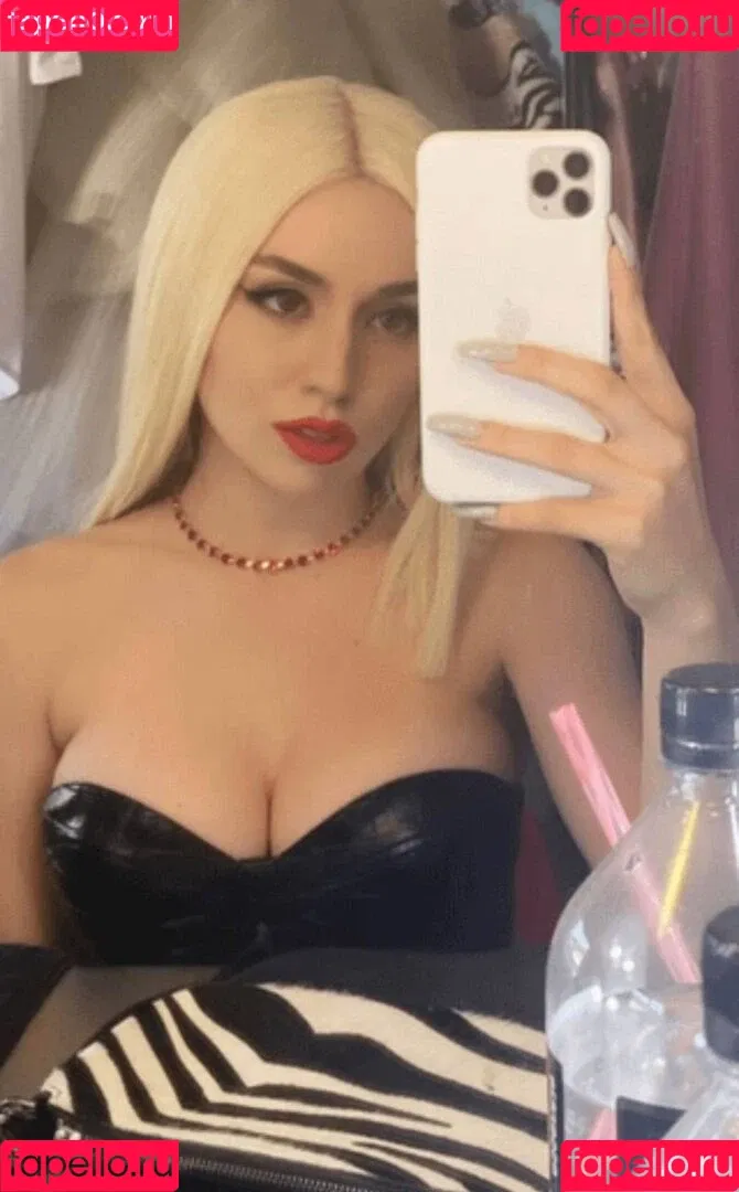 Ava Max / avamax / plharleyquinn Onlyfans Photo Gallery 