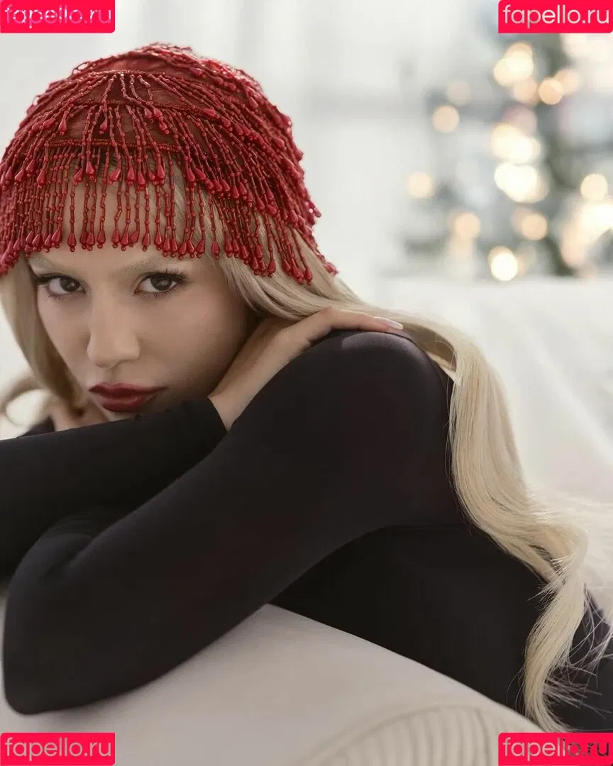 Ava Max / avamax / plharleyquinn Onlyfans Photo Gallery 
