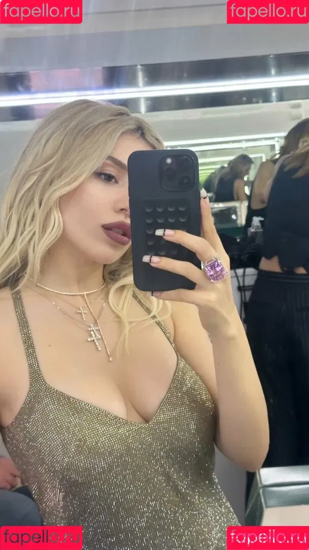 Ava Max / avamax / plharleyquinn Onlyfans Photo Gallery 