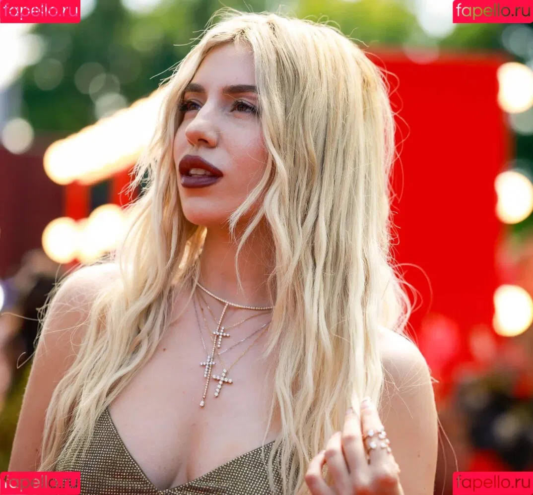 Ava Max / avamax / plharleyquinn Onlyfans Photo Gallery 