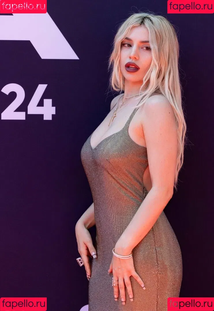 Ava Max / avamax / plharleyquinn Onlyfans Photo Gallery 