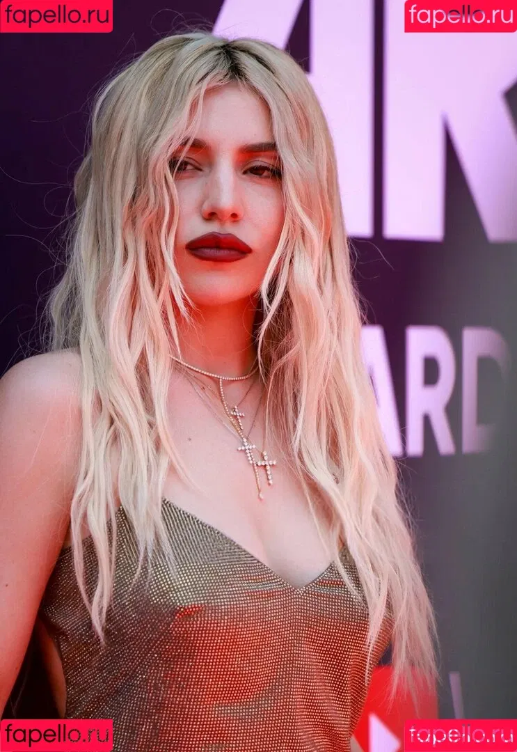 Ava Max / avamax / plharleyquinn Onlyfans Photo Gallery 
