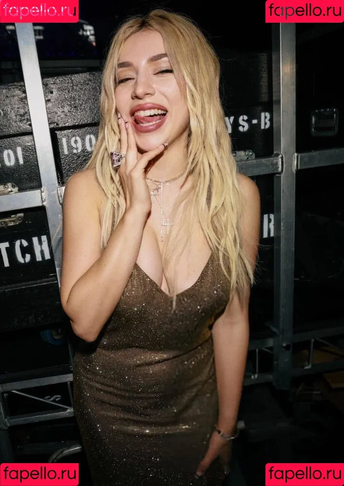 Ava Max / avamax / plharleyquinn Onlyfans Photo Gallery 