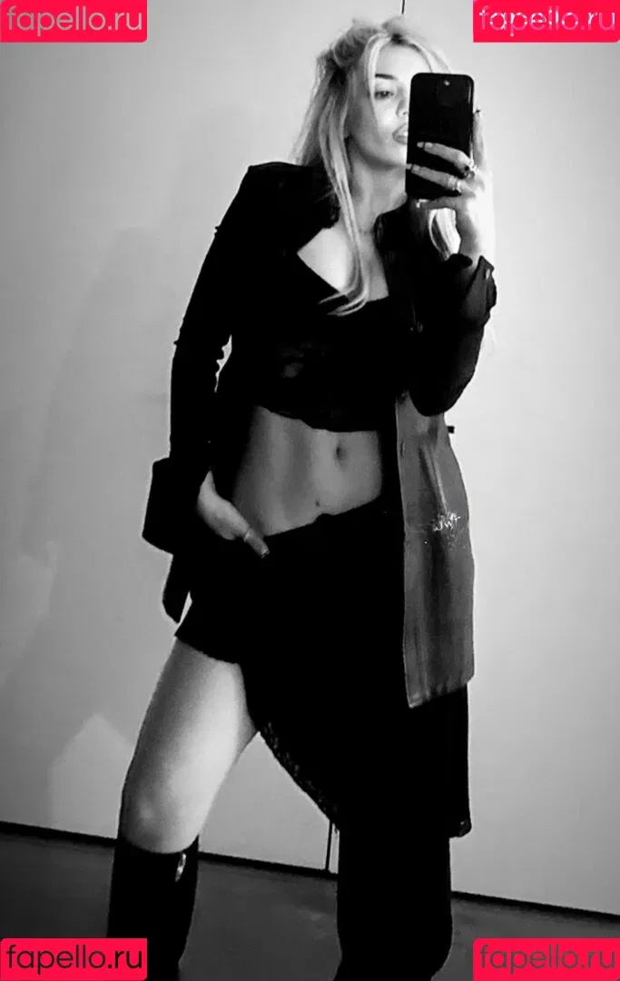 Ava Max / avamax / plharleyquinn Onlyfans Photo Gallery 