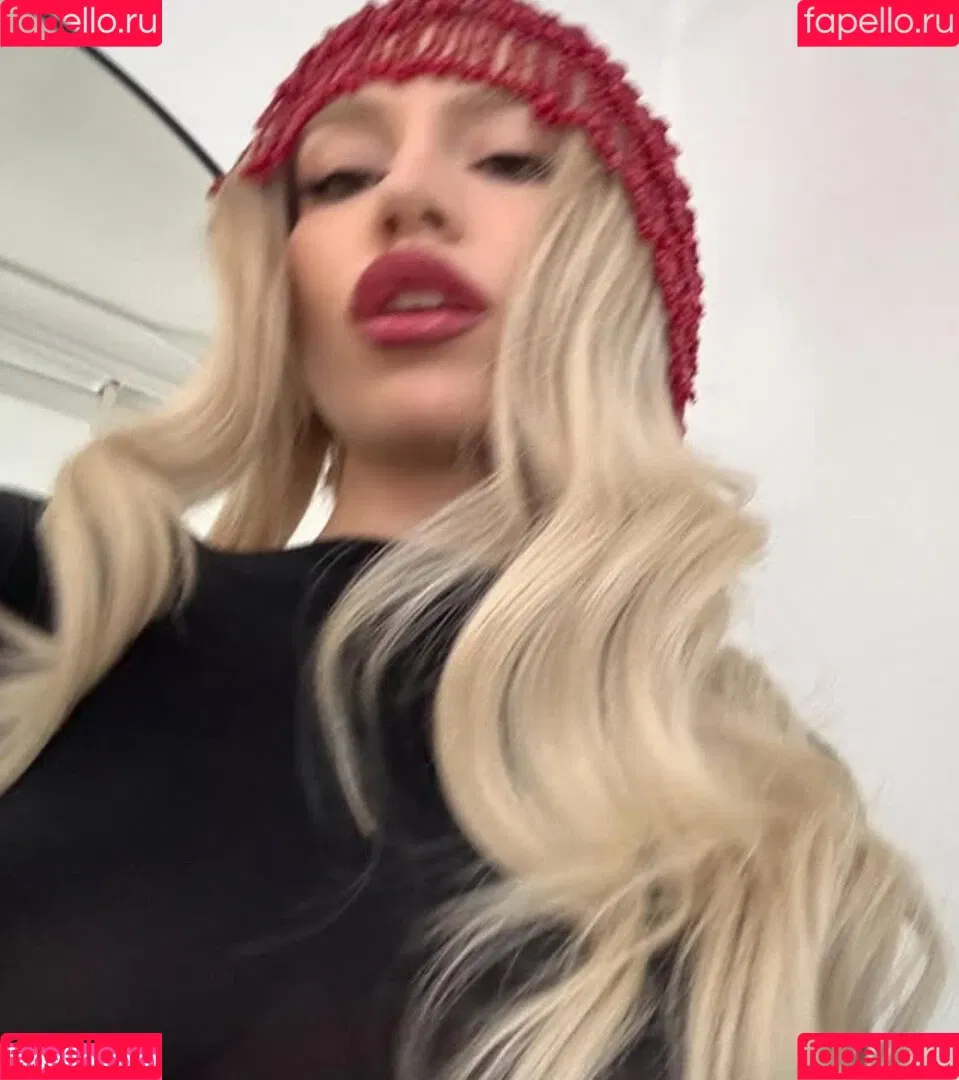 Ava Max / avamax / plharleyquinn Onlyfans Photo Gallery 