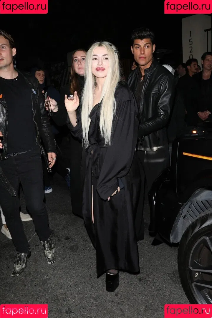 Ava Max / avamax / plharleyquinn Onlyfans Photo Gallery 