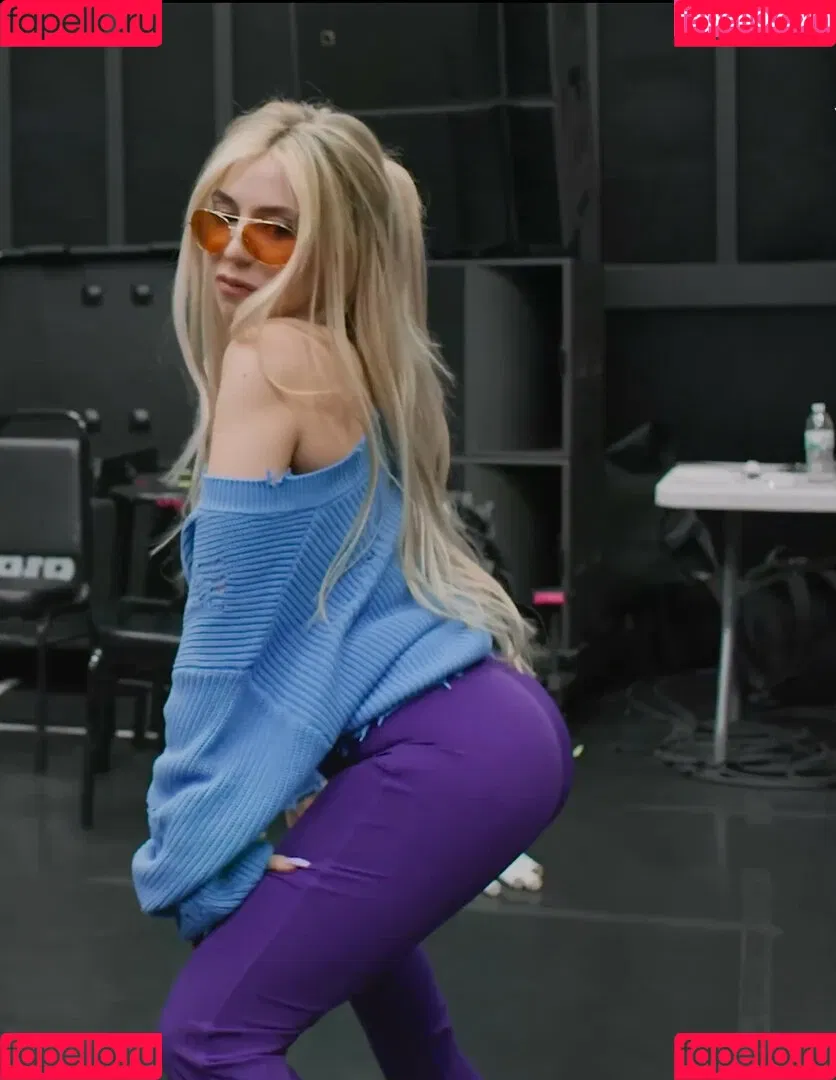Ava Max / avamax / plharleyquinn Onlyfans Photo Gallery 