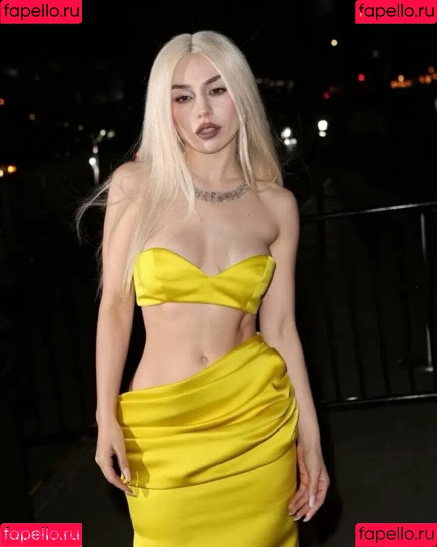 Ava Max / avamax / plharleyquinn Onlyfans Photo Gallery 