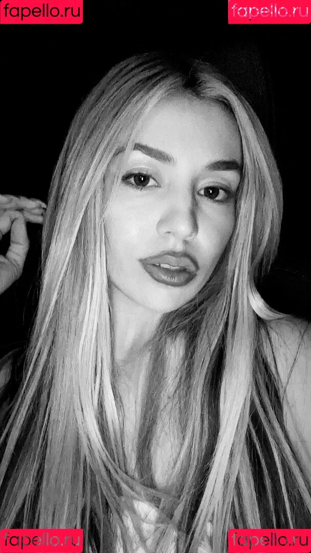 Ava Max / avamax / plharleyquinn Onlyfans Photo Gallery 