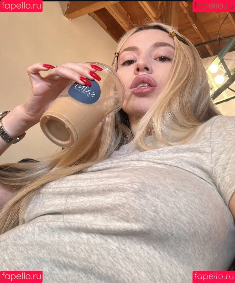 Ava Max / avamax / plharleyquinn Onlyfans Photo Gallery 