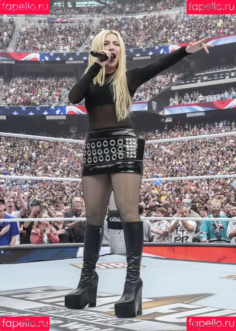 Ava Max / avamax / plharleyquinn Onlyfans Photo Gallery 