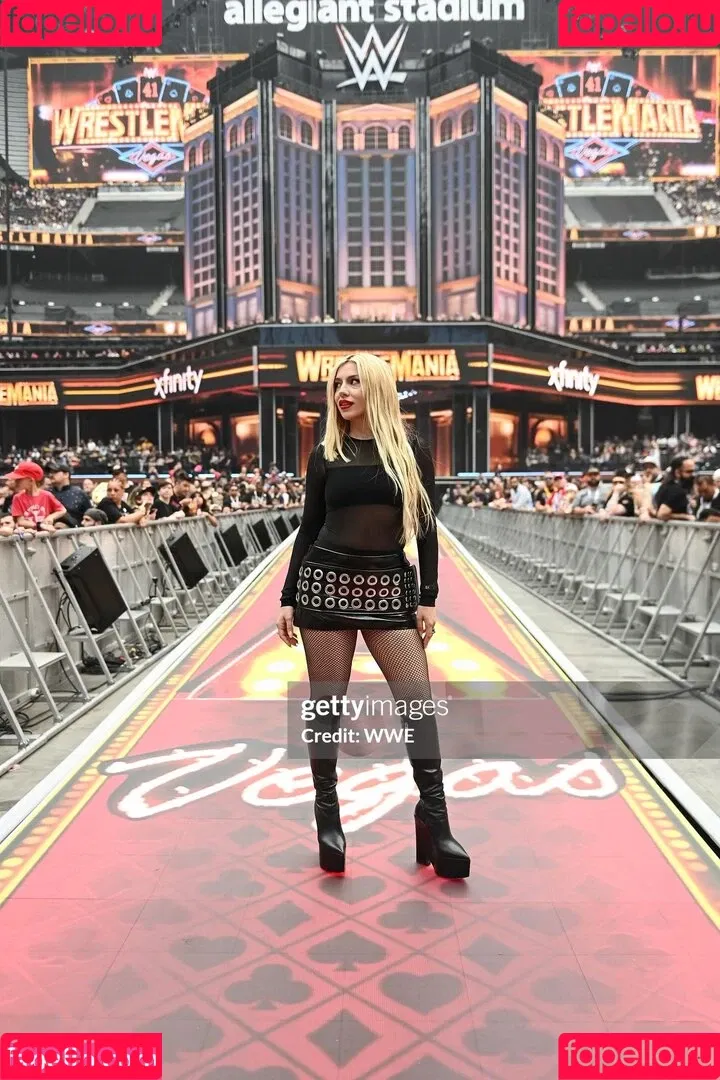 Ava Max / avamax / plharleyquinn Onlyfans Photo Gallery 
