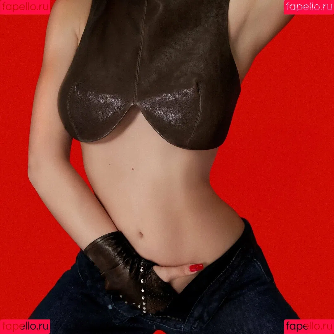 Ava Max / avamax / plharleyquinn Onlyfans Photo Gallery 