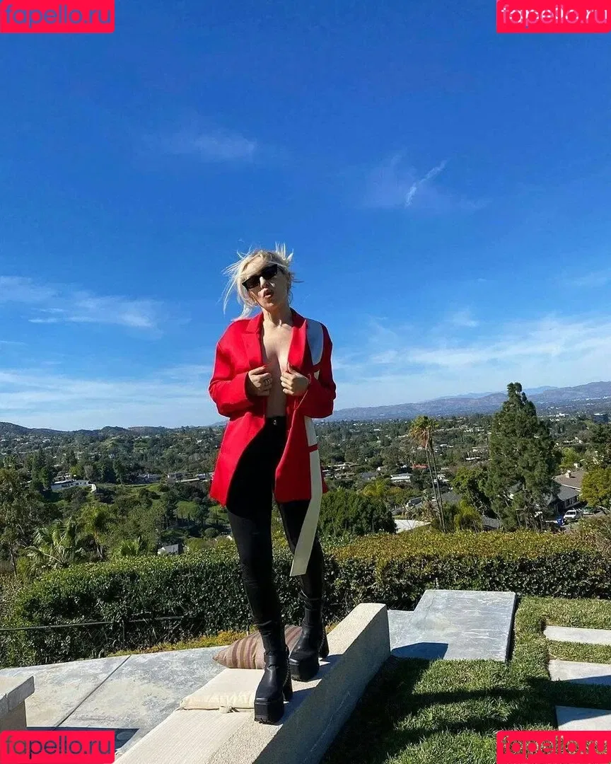 Ava Max / avamax / plharleyquinn Onlyfans Photo Gallery 