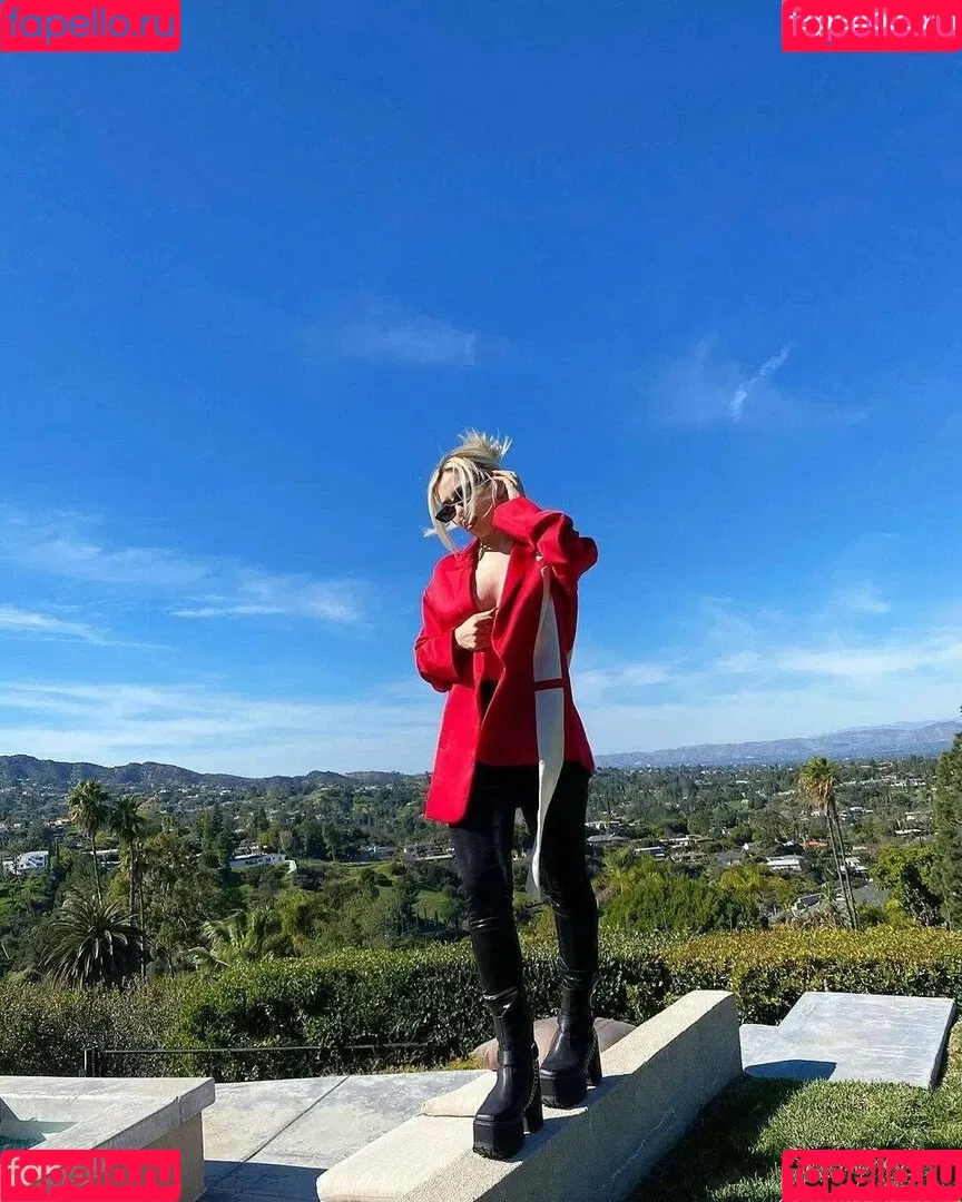 Ava Max / avamax / plharleyquinn Onlyfans Photo Gallery 
