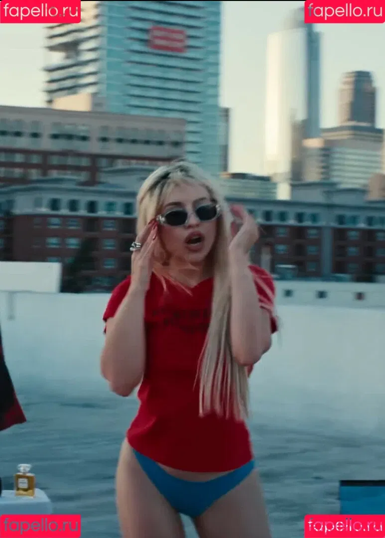 Ava Max / avamax / plharleyquinn Onlyfans Photo Gallery 