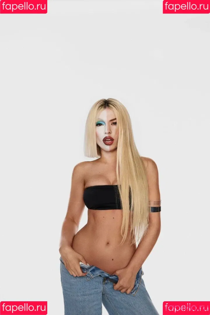 Ava Max / avamax / plharleyquinn Onlyfans Photo Gallery 