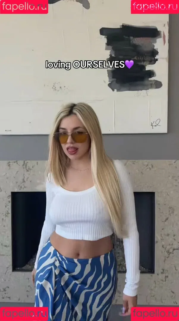 Ava Max / avamax / plharleyquinn Onlyfans Photo Gallery 