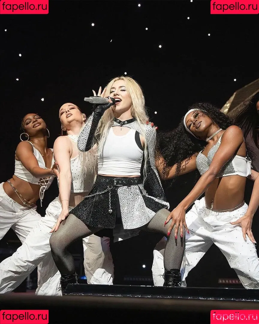 Ava Max / avamax / plharleyquinn Onlyfans Photo Gallery 
