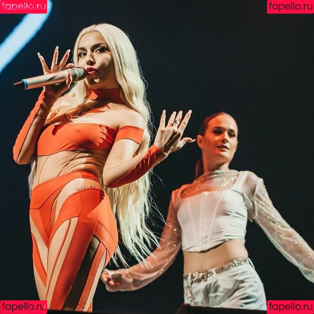 Ava Max / avamax / plharleyquinn Onlyfans Photo Gallery 