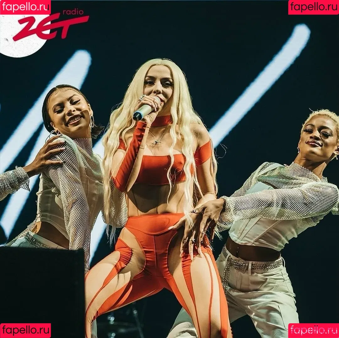 Ava Max / avamax / plharleyquinn Onlyfans Photo Gallery 