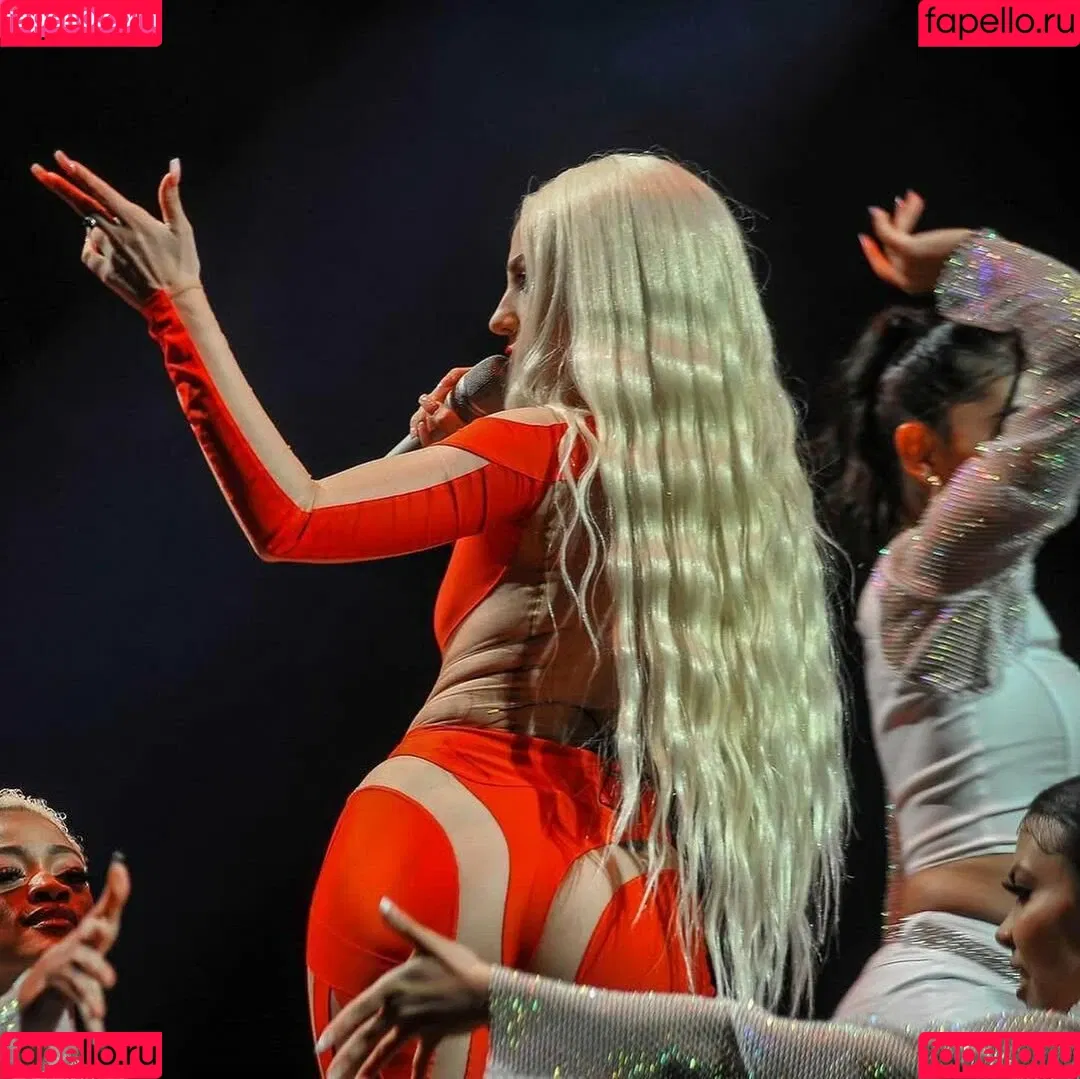 Ava Max / avamax / plharleyquinn Onlyfans Photo Gallery 