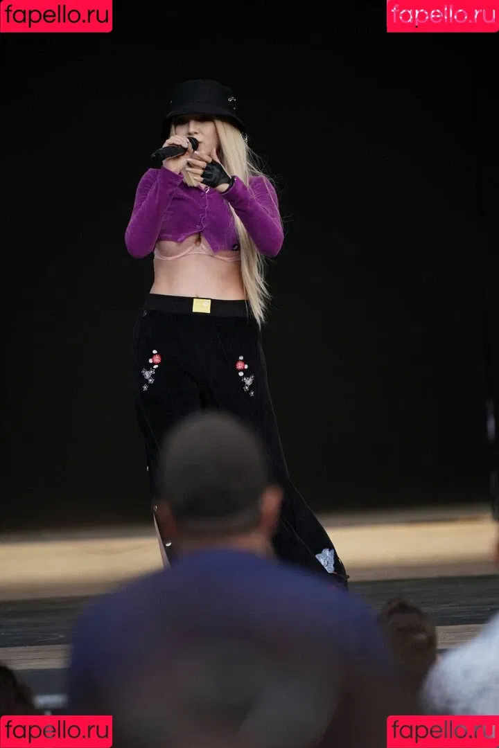 Ava Max / avamax / plharleyquinn Onlyfans Photo Gallery 