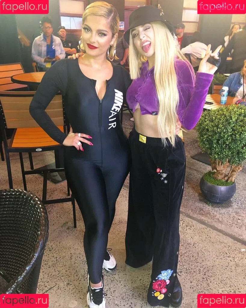 Ava Max / avamax / plharleyquinn Onlyfans Photo Gallery 
