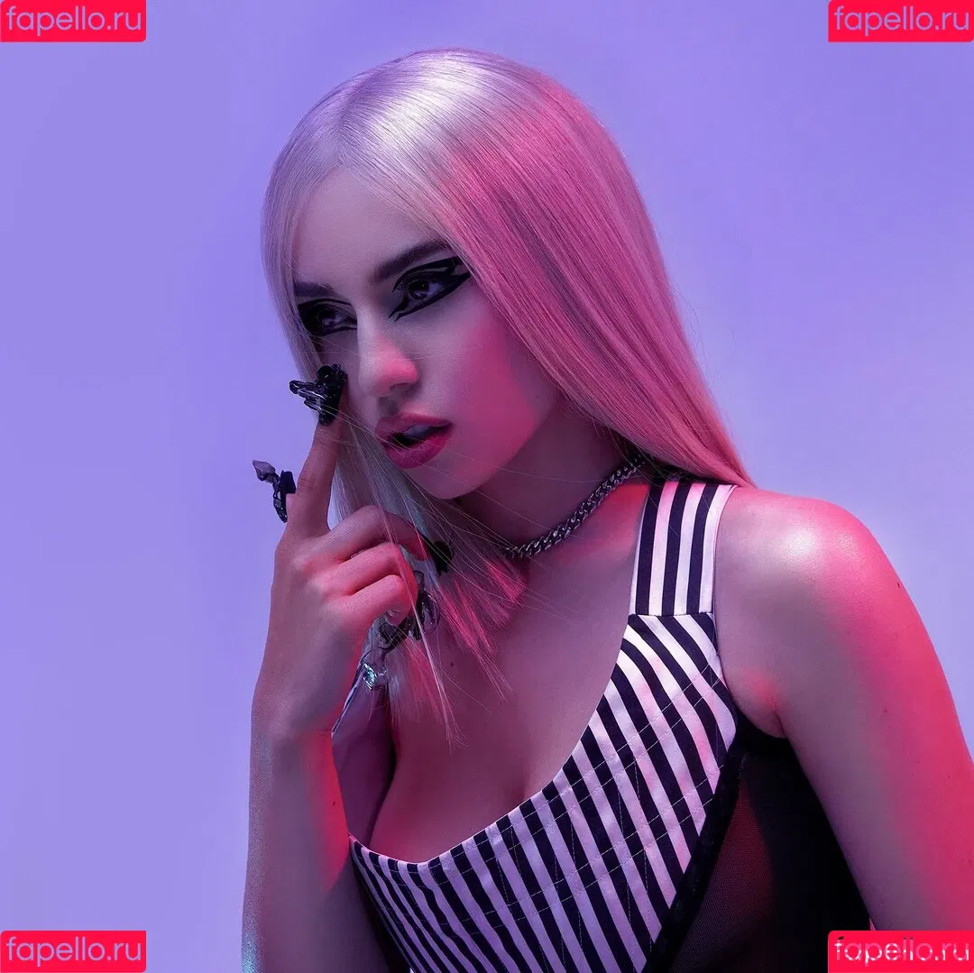 Ava Max / avamax / plharleyquinn Onlyfans Photo Gallery 