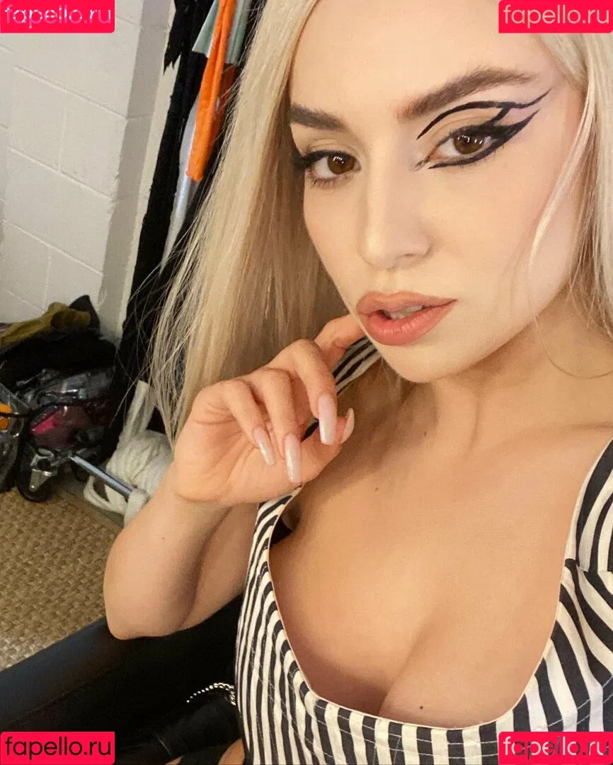 Ava Max / avamax / plharleyquinn Onlyfans Photo Gallery 