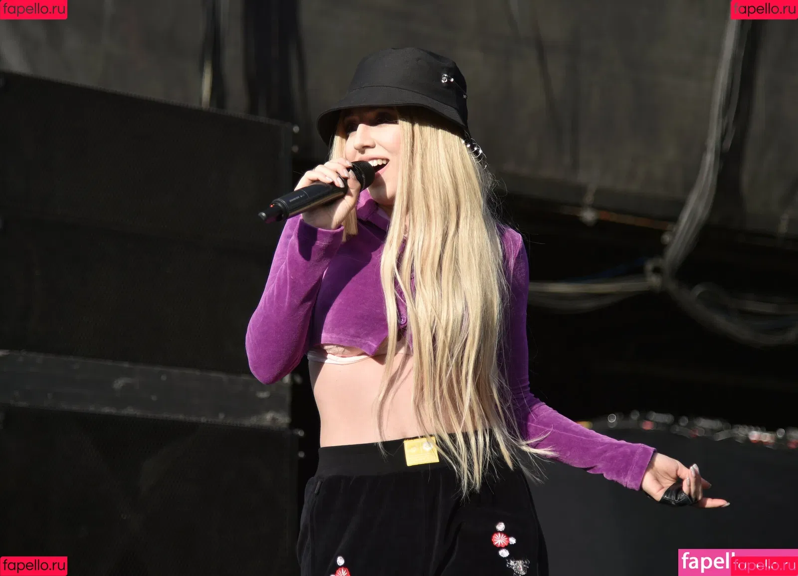 Ava Max / avamax / plharleyquinn Onlyfans Photo Gallery 