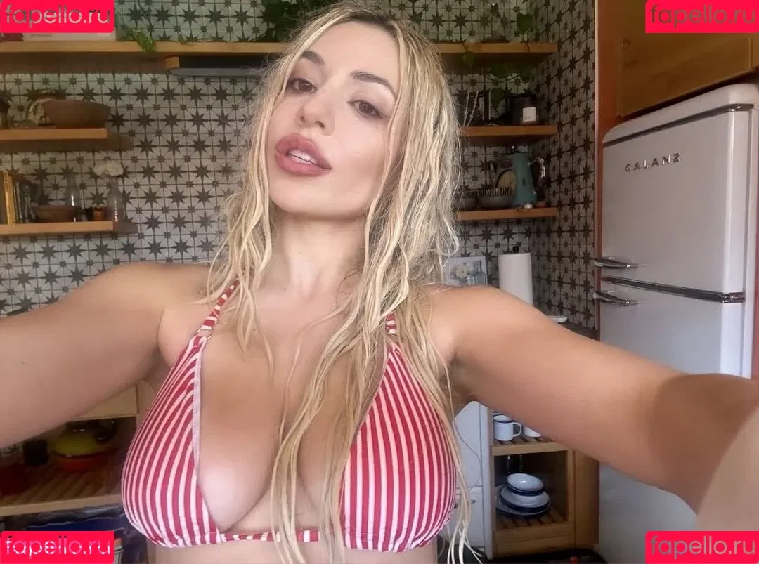 Ava Max / avamax / plharleyquinn Onlyfans Photo Gallery 