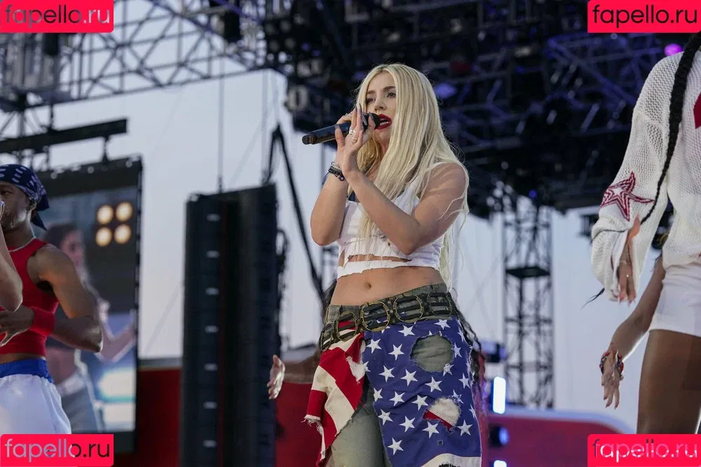 Ava Max / avamax / plharleyquinn Onlyfans Photo Gallery 