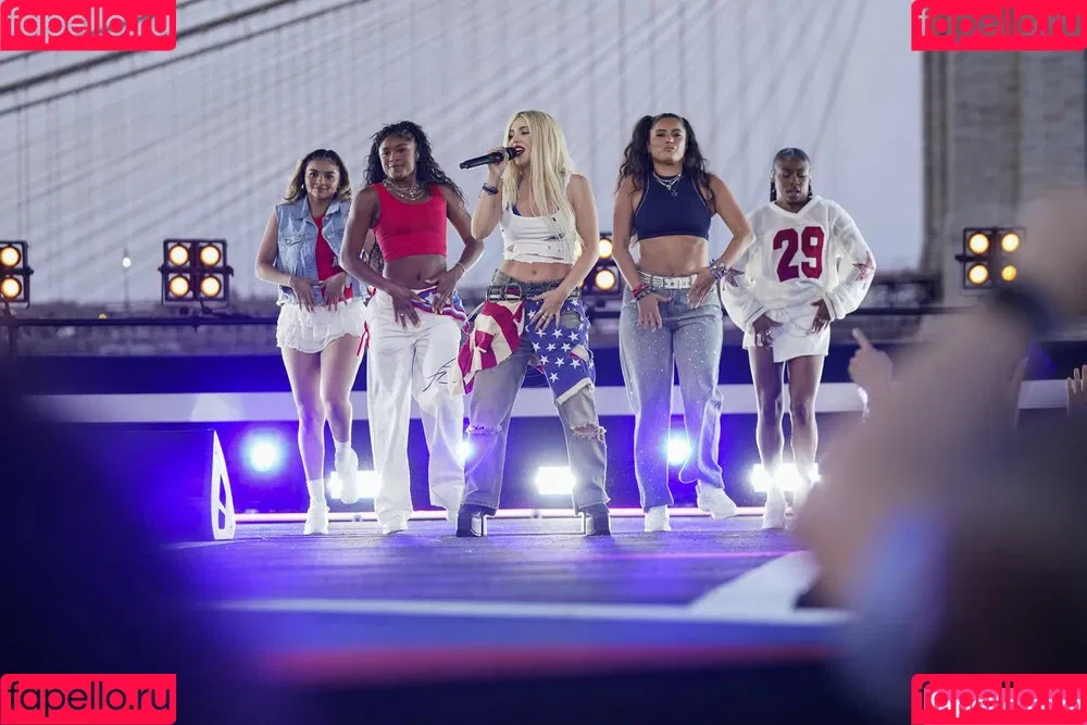 Ava Max / avamax / plharleyquinn Onlyfans Photo Gallery 