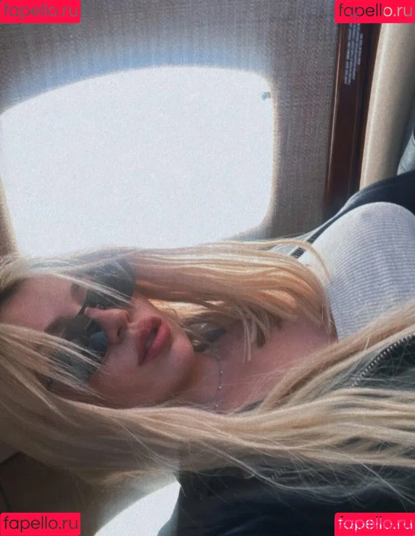 Ava Max / avamax / plharleyquinn Onlyfans Photo Gallery 