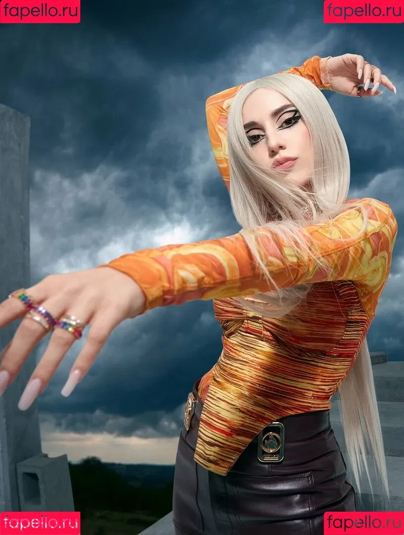 Ava Max / avamax / plharleyquinn Onlyfans Photo Gallery 