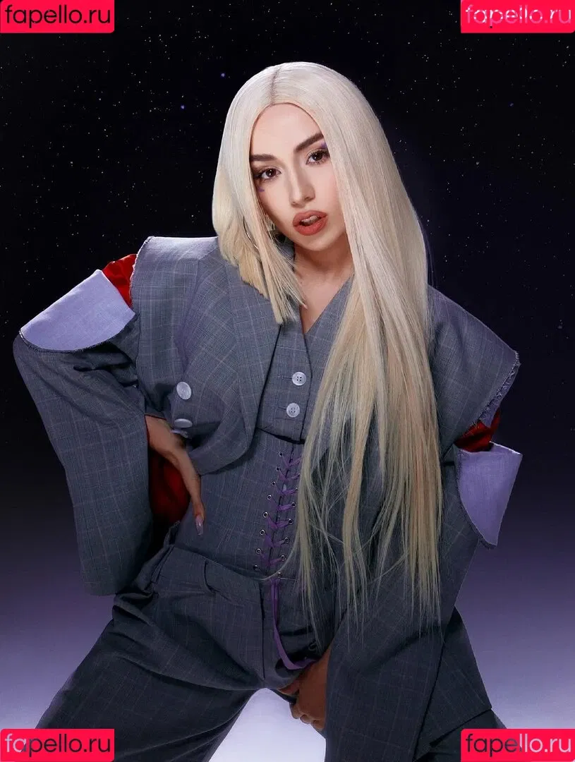 Ava Max / avamax / plharleyquinn Onlyfans Photo Gallery 