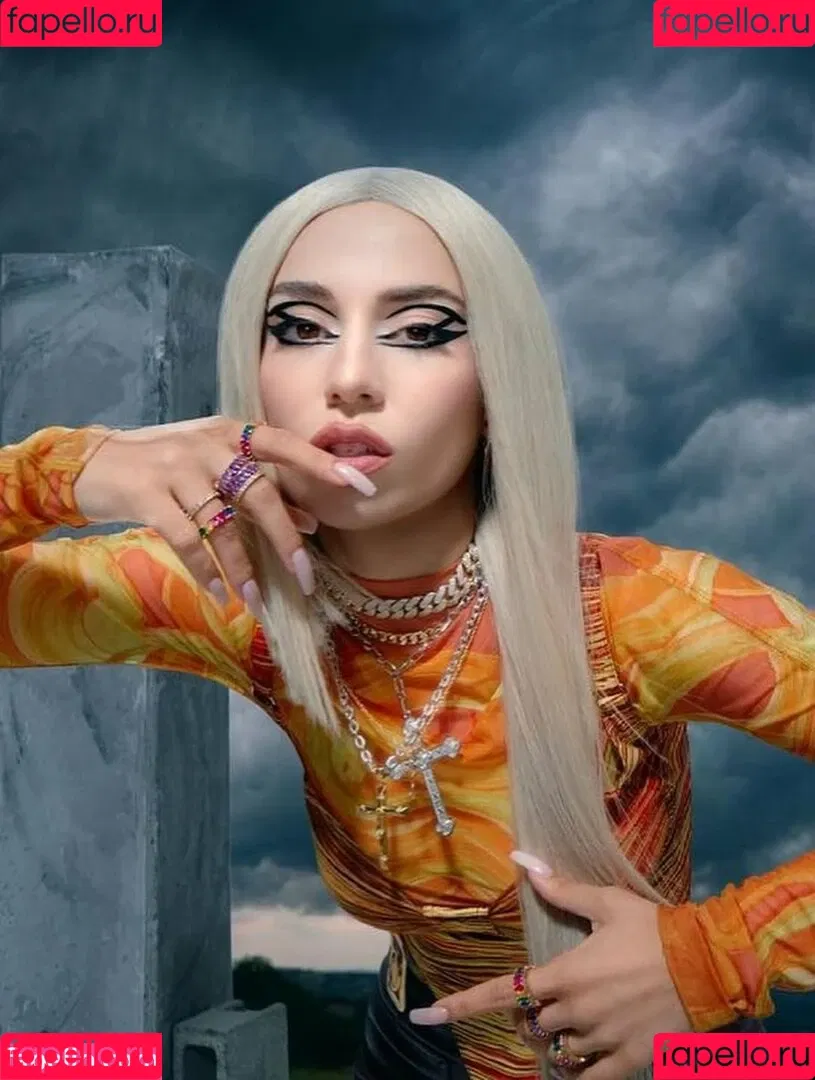 Ava Max / avamax / plharleyquinn Onlyfans Photo Gallery 