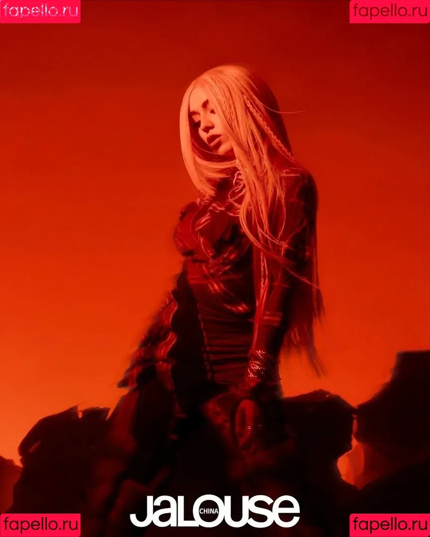 Ava Max / avamax / plharleyquinn Onlyfans Photo Gallery 