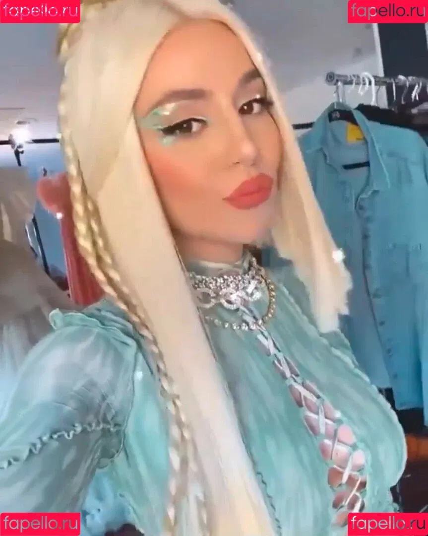 Ava Max / avamax / plharleyquinn Onlyfans Photo Gallery 
