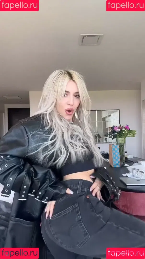 Ava Max / avamax / plharleyquinn Onlyfans Photo Gallery 