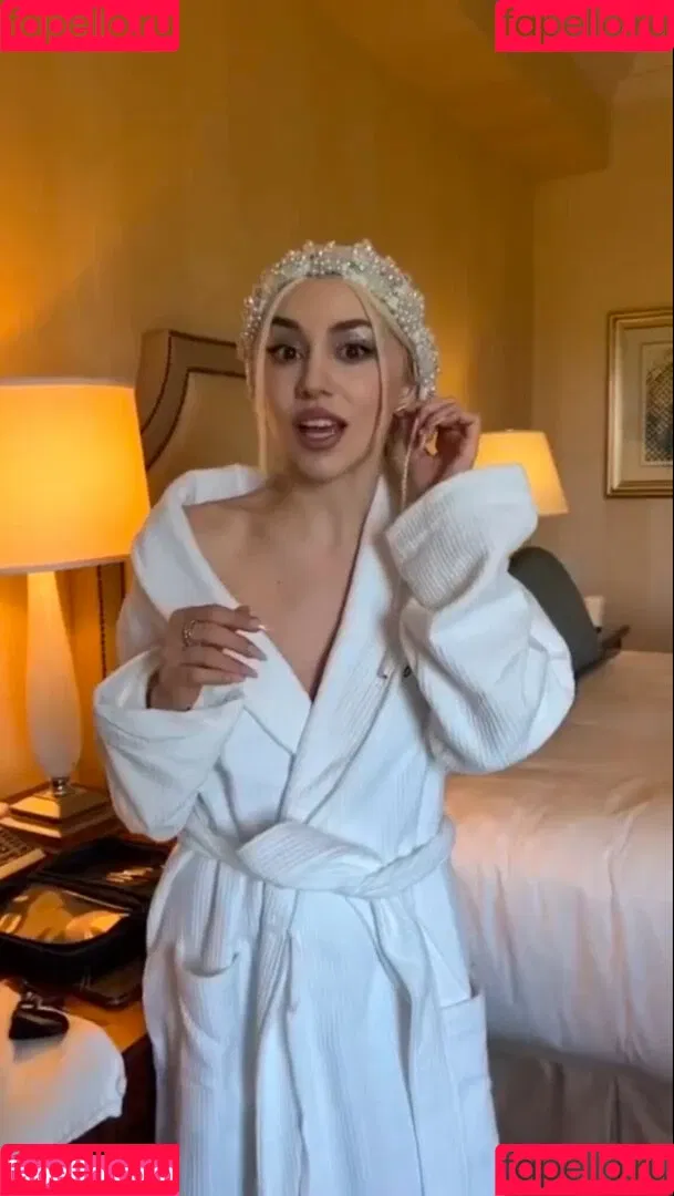 Ava Max / avamax / plharleyquinn Onlyfans Photo Gallery 
