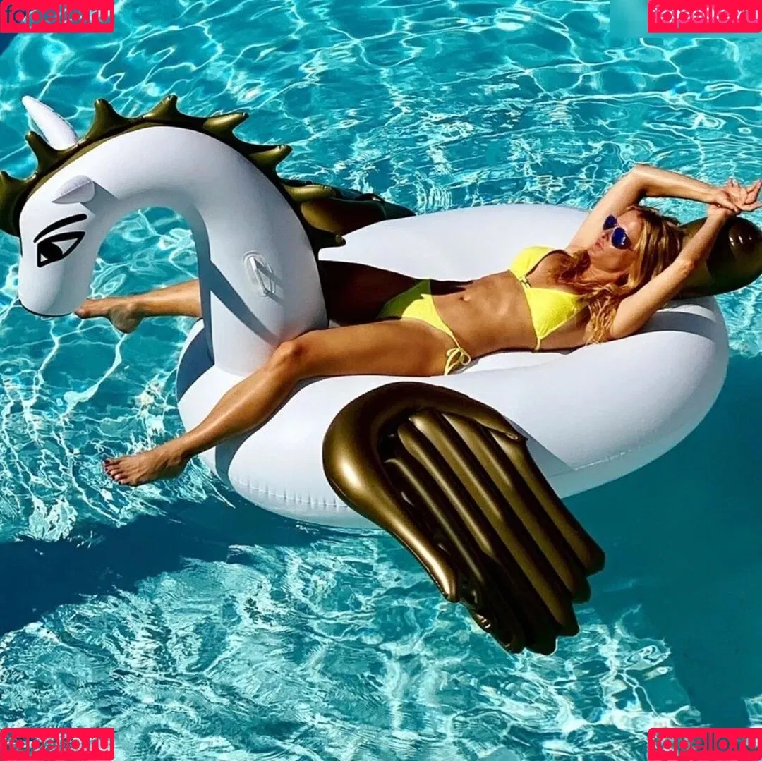 Sonya Kraus / sonyakraus Onlyfans Photo Gallery 