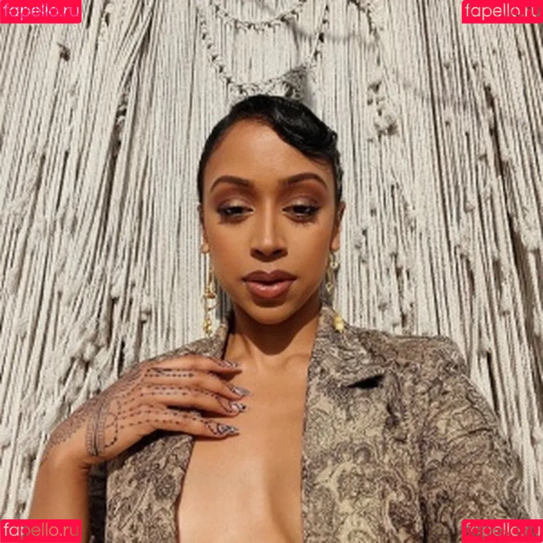 Liza Koshy / lizakoshy Onlyfans Photo Gallery 