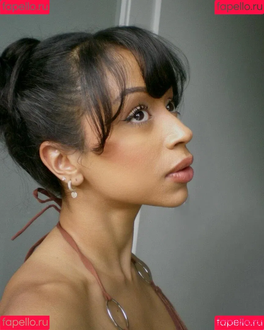 Liza Koshy / lizakoshy Onlyfans Photo Gallery 